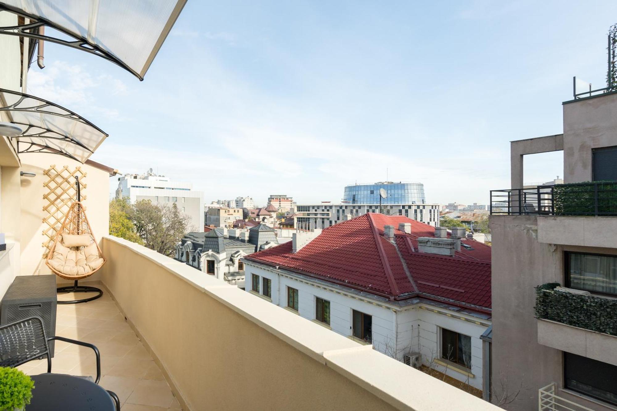 Urban Dream Studio With City Views & Comfort Bucarest Esterno foto