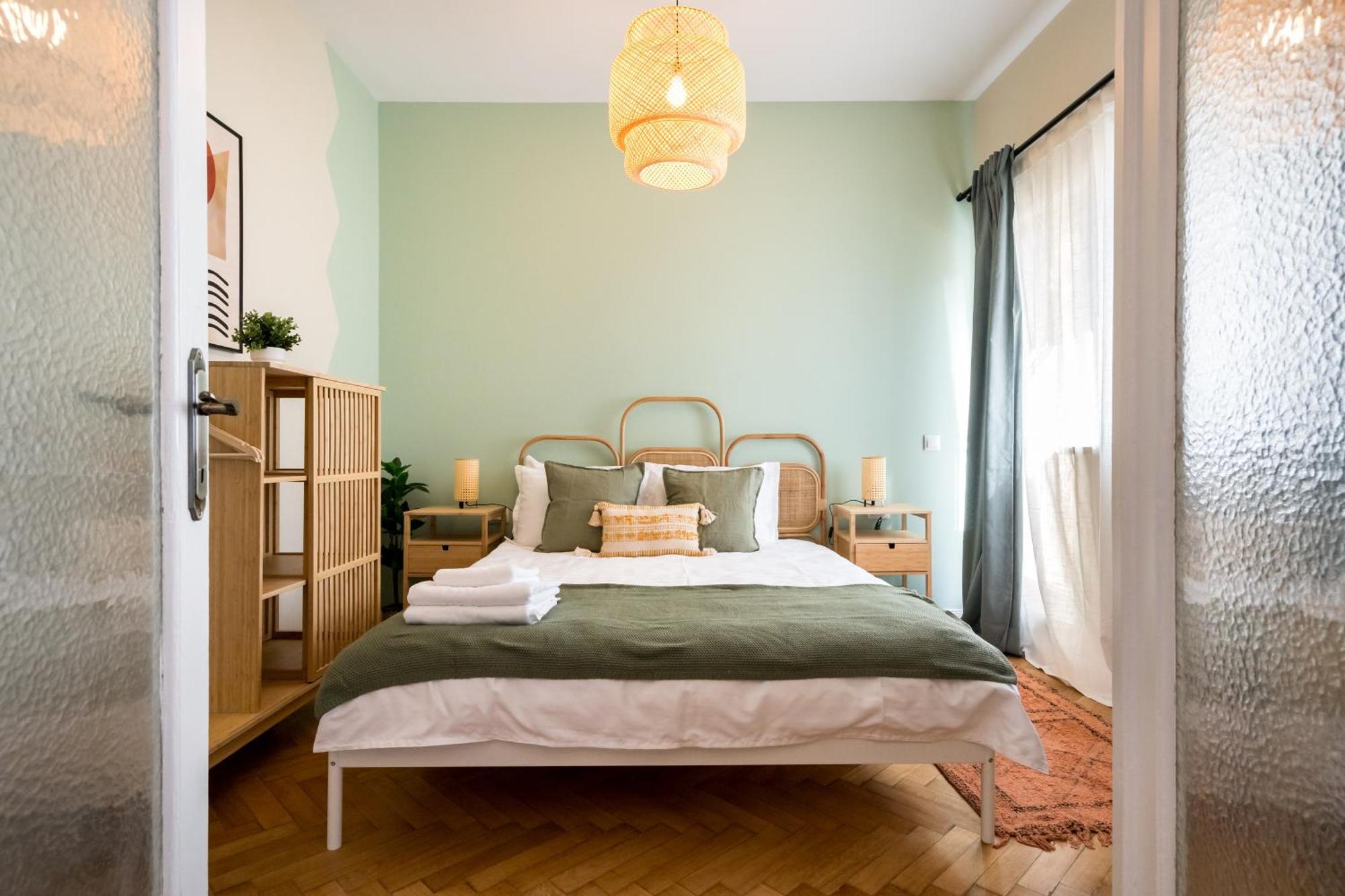 Urban Dream Studio With City Views & Comfort Bucarest Esterno foto