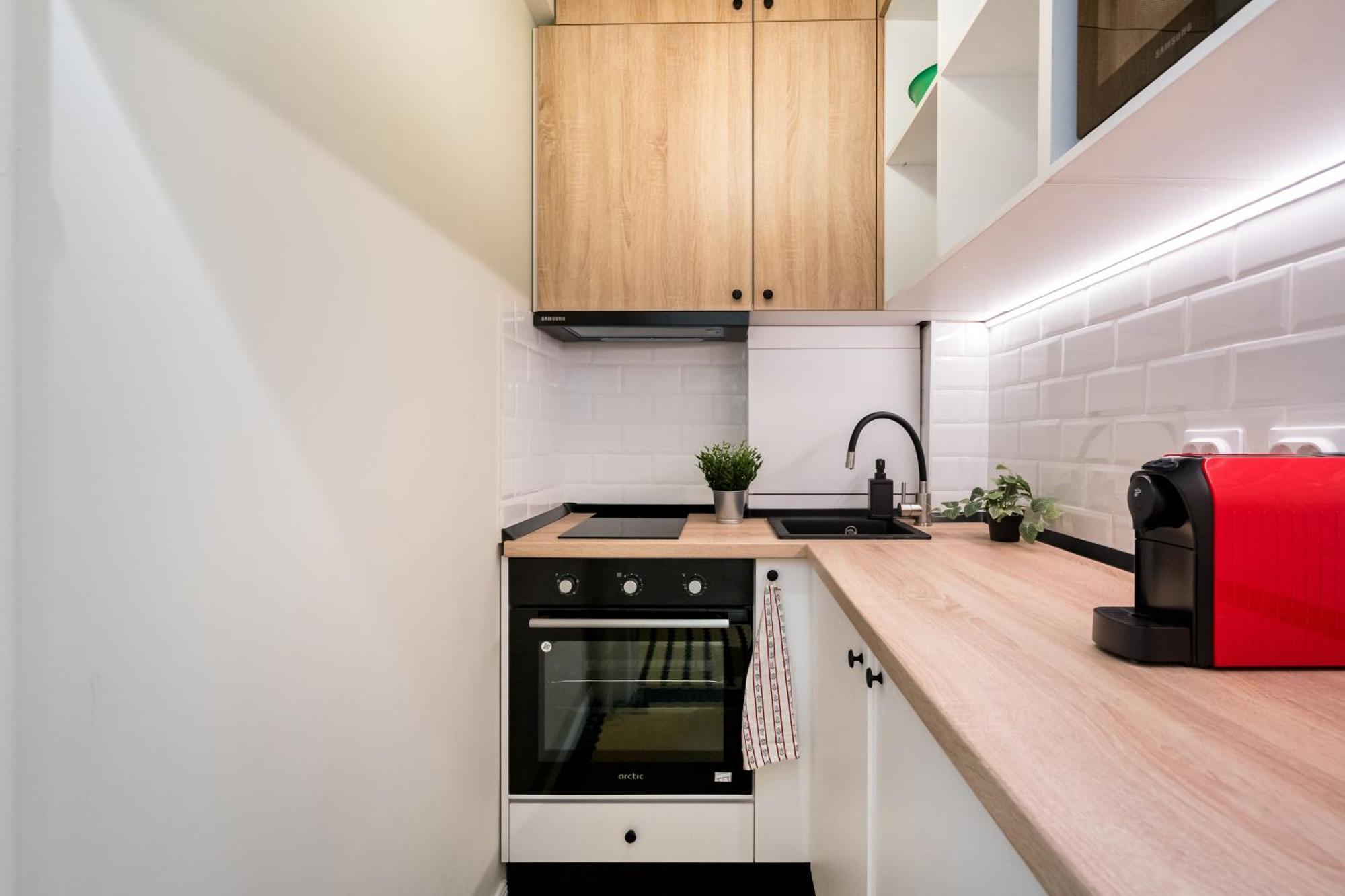 Urban Dream Studio With City Views & Comfort Bucarest Esterno foto